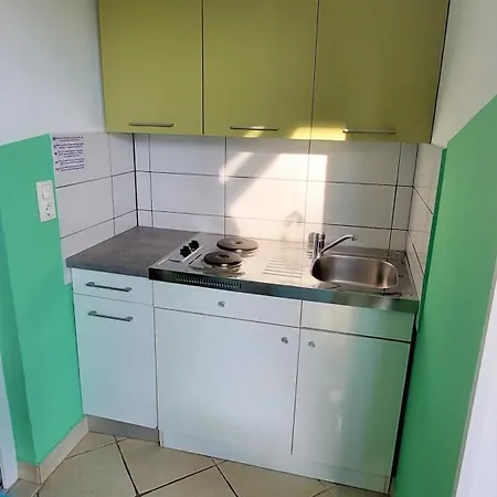 Apartment 36262 - Megan *
