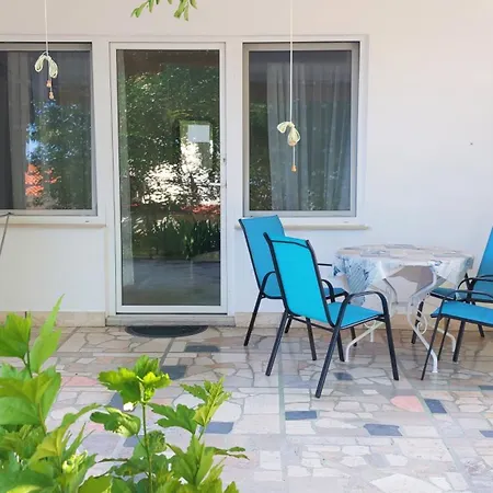36262 - Megan Apartment *