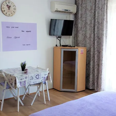 36262 - Megan Apartment
